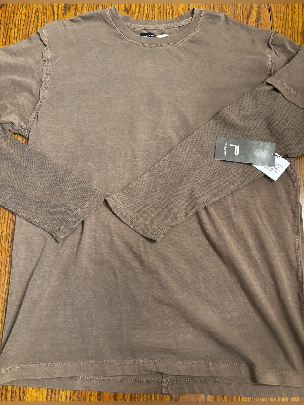 Men's Long-Sleeve Crewneck Shirt Public Supply layered look Large nwt